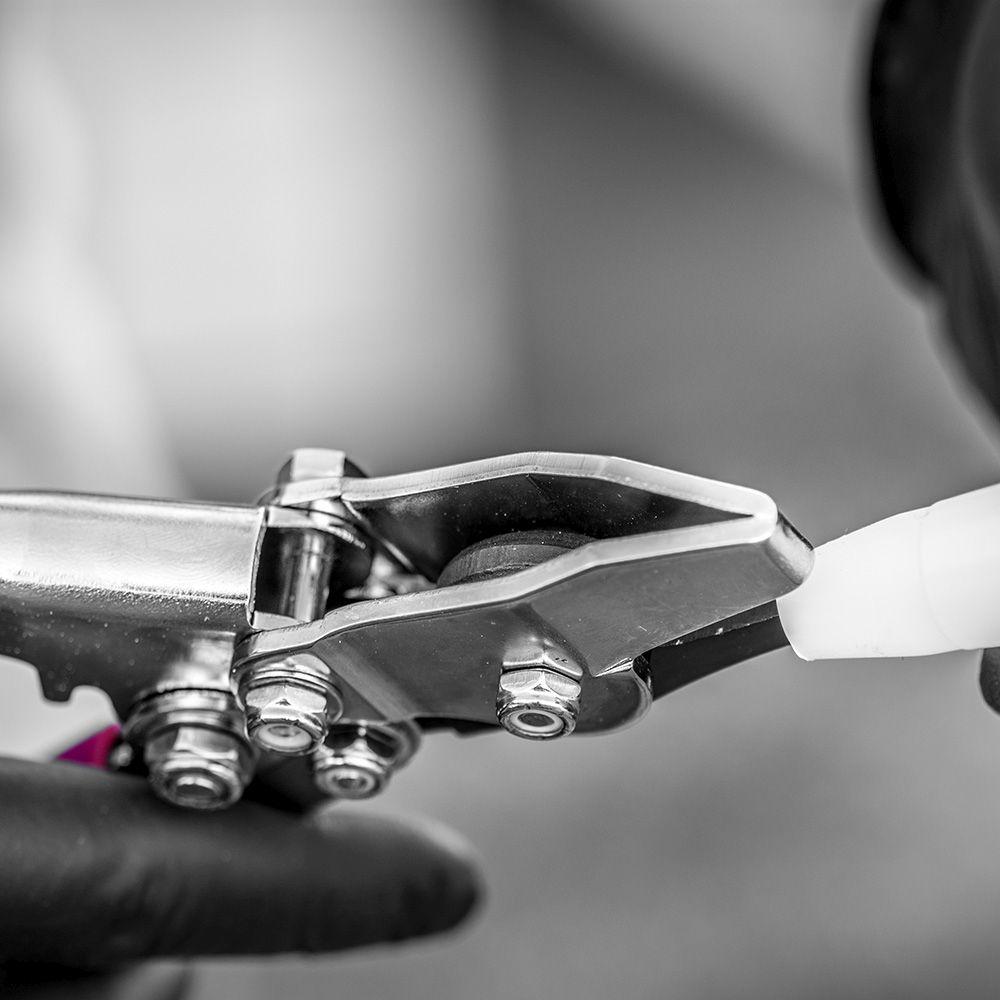 Urethane Knotch Cutter